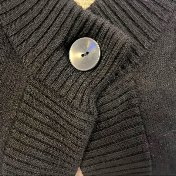 Banana Republic 100% Merino Wool Cardigan with Dolman Sleeves in Black - Picture 6 of 12